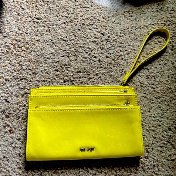 Nine West little purse - Picture 1 of 5